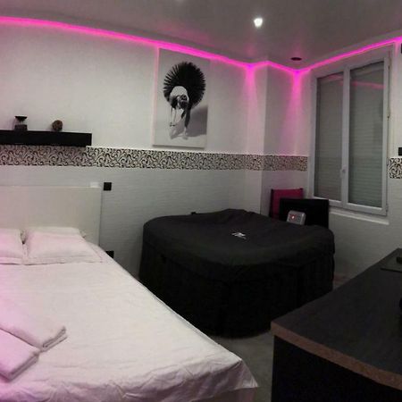 Appartement Le Boudoir à Montrouge Extérieur photo